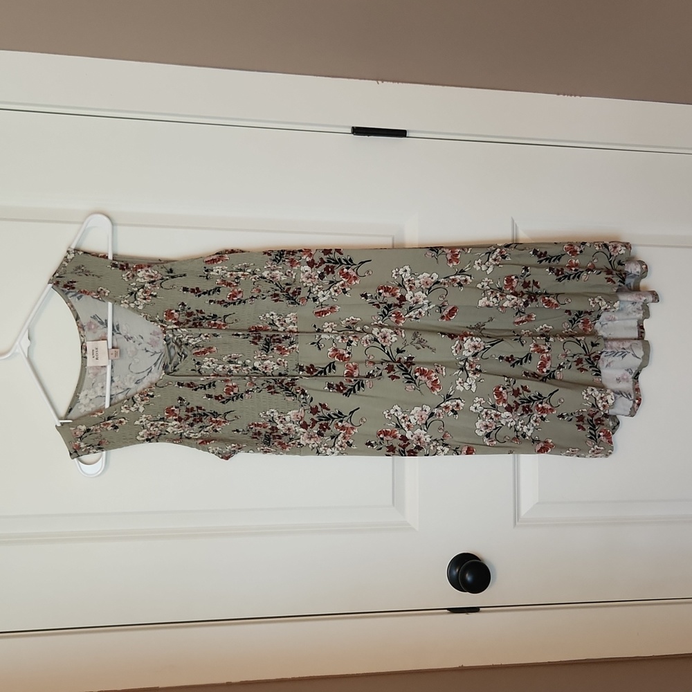 90s inspired floral dress by Knox Rose